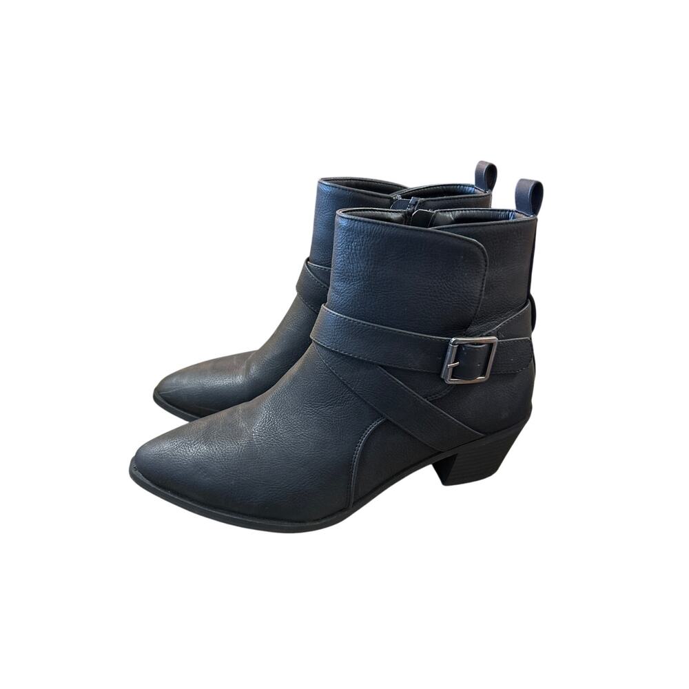 Maurices Claire Boots in Black Size 8 Zip up buckle boot